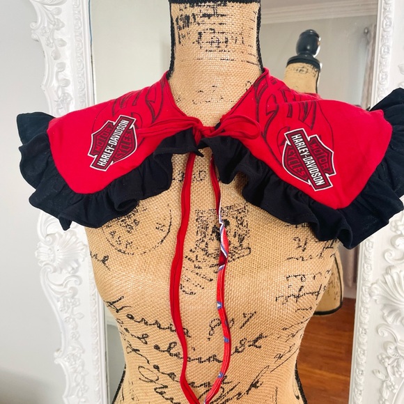 New York Couture Reworked Red HARLEY DAVIDSON Logo Ruffle Detachable Collar - Picture 5 of 7